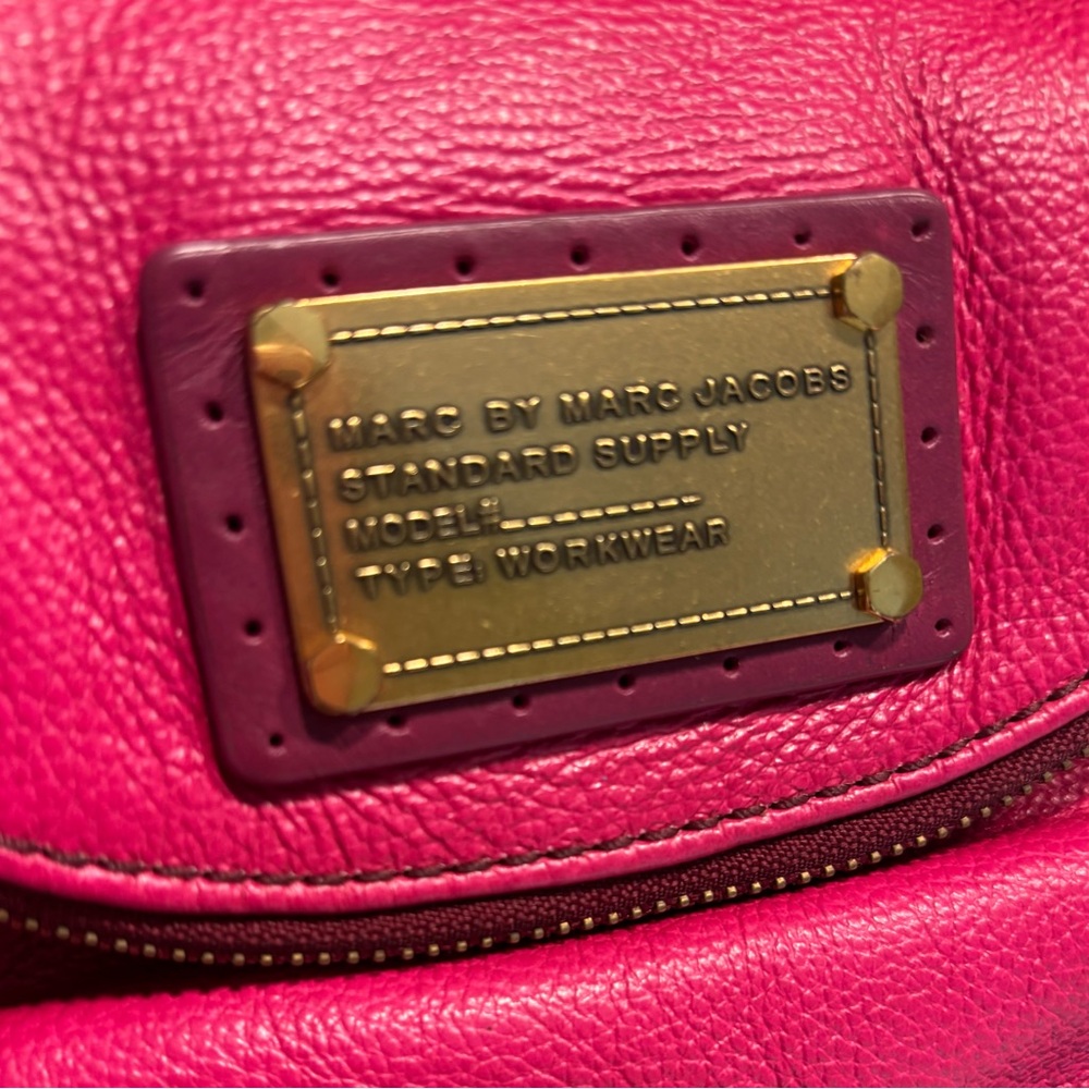 MARC BY MARC JACOBS Vibrant Pink Leather Crossbody Bag - Picture 6 of 6